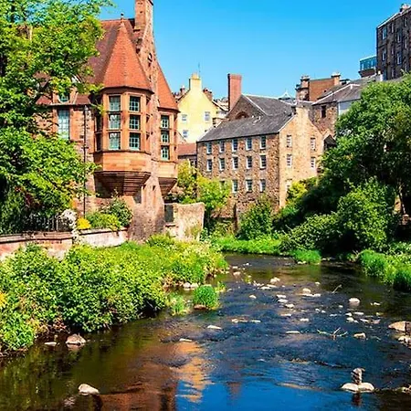 Complete City Centre Comfort Edinburgh Exterior photo